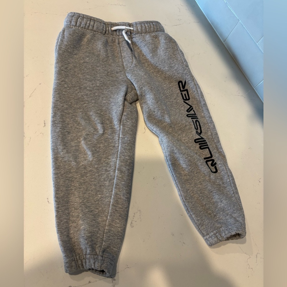Toddler gray quicksilver sweatpants Size 3T